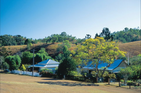 North Burnett - Mount Perry (via Monto) To Biggenden To Childers - Darwin Holiday 0