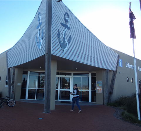 Port MacDonnell Maritime Museum - Darwin Holiday 1