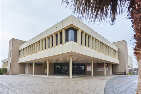 Sir Robert Helpmann Theatre - Darwin Holiday 1