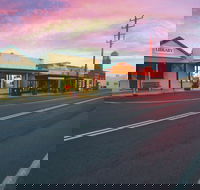 Stroud - Darwin Holiday