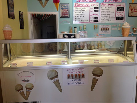 The Pier View Lolly Shop - Darwin Holiday 2