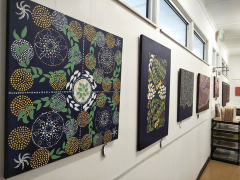 Waralungku Arts - Borroloola - Darwin Holiday 0