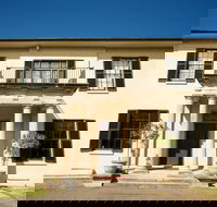 Wivenhoe House - Darwin Holiday