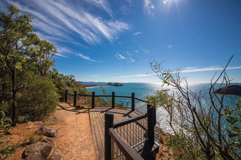 Bluff Point Circuit, Capricorn Coast National Park - Darwin Holiday 0