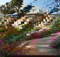 Buda Historic Home  Garden - Darwin Holiday