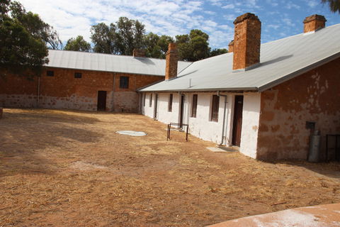 Central Greenough - Darwin Holiday 1