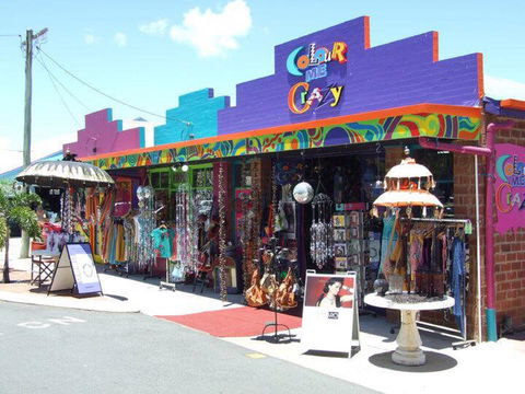 Colour Me Crazy - Darwin Holiday 0