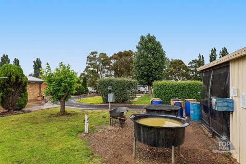 Fossicker Caravan Park Fossicking Park - Darwin Holiday 0
