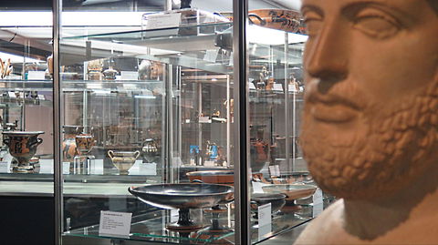 John Elliott Classics Museum - Darwin Holiday 0