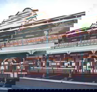 Junee - Darwin Holiday