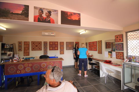Kathleen Buzzacott Art Studio - Darwin Holiday 1