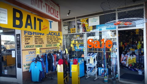 Lakes Entrance Angler - Darwin Holiday 0