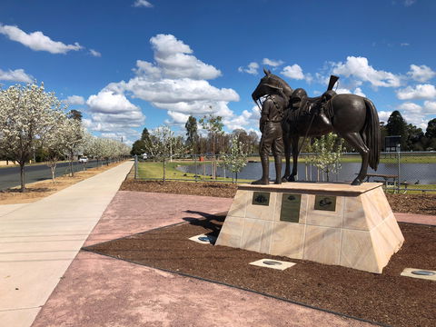 Light Horse Memorial Hay - Darwin Holiday 0