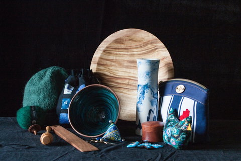 Made In Mansfield Inc. - Darwin Holiday 0