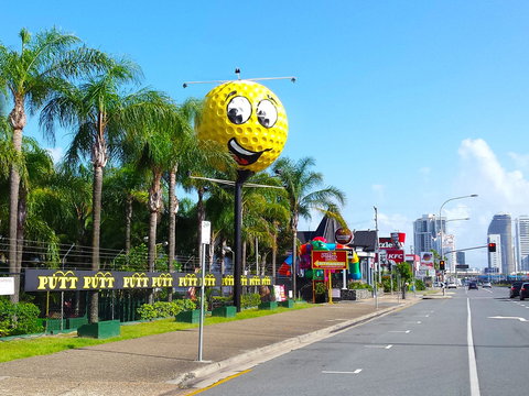 Putt Putt Mermaid Beach - Darwin Holiday 2
