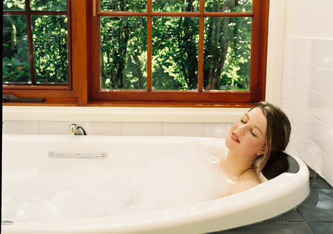 Queensberry Studio - Darwin Holiday 0