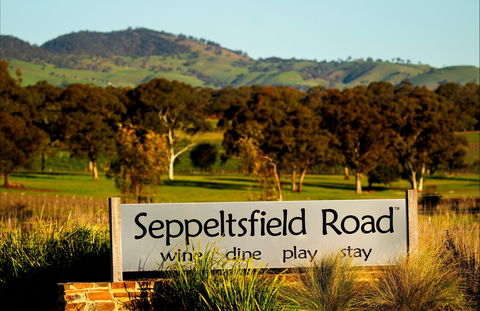 Seppeltsfield Road Barossa Valley - Darwin Holiday 0