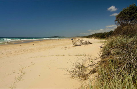 Tallow Beach - Darwin Holiday 0