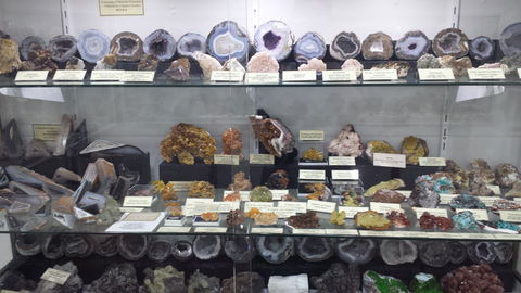 The Ted Elliott Mineral Collection - Darwin Holiday 2