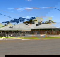 Tullibigeal - Darwin Holiday