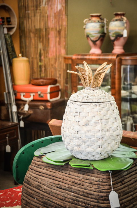 Vintage Traders Emporium - Darwin Holiday 1