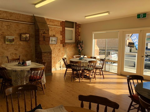 Anglican Community Cafe, Limestone Art Gallery & Cornish Garden - Darwin Holiday 2