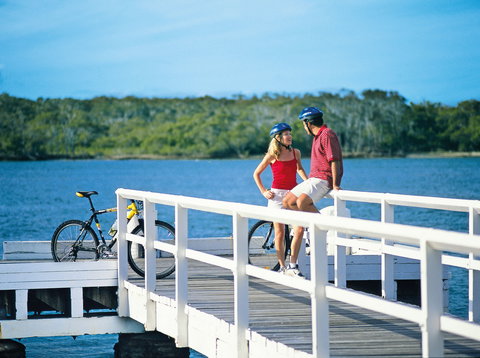 Brisbane To Fraser Island Adventure Drive - Darwin Holiday 1