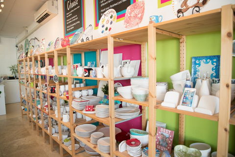 Colour My Pot - Darwin Holiday 0