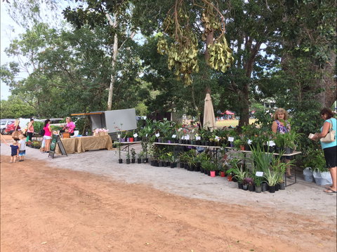 Fred's Pass Rural Market - Darwin Holiday 0