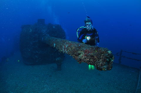 HMAS Brisbane Dive Site - Darwin Holiday 1