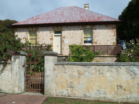 Hope Cottage National Trust Museum - Darwin Holiday 0