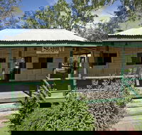 Lenroy Slab Hut - Darwin Holiday