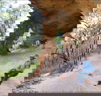 Sandstone Caves Walking Track - Darwin Holiday