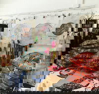 Sisters Under The Skin Local Art and Design Gallery Moree - Darwin Holiday