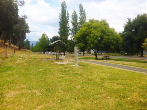 Taylors Gap To Myrtleford 10.5 Km - Darwin Holiday 0
