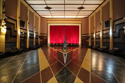 The Paragon Theatre - Darwin Holiday 0