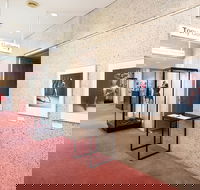 Tony Gould Gallery - Darwin Holiday