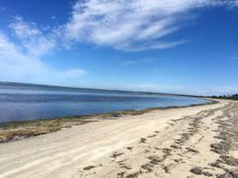 Brownlow Beach - Darwin Holiday 0