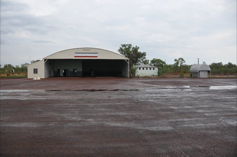Daly Waters Aviation Complex - Darwin Holiday 0