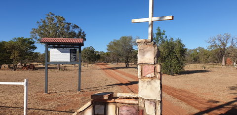 Derby Pioneer Cemetery - Darwin Holiday 0