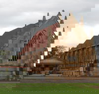 Discovering Historic Moonta Town Walk - Darwin Holiday