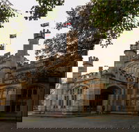 Government House Sydney - Darwin Holiday