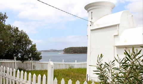 Grotto Point Lighthouse - Darwin Holiday 0