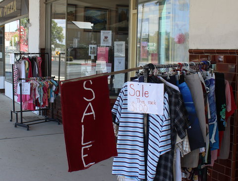 Holbrook Anglican Op-shop - Darwin Holiday 0