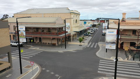 Kadina Shopping - Darwin Holiday 0