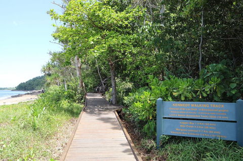 Kennedy Walking Track - Darwin Holiday 0