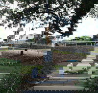 Manly War Memorial - Darwin Holiday