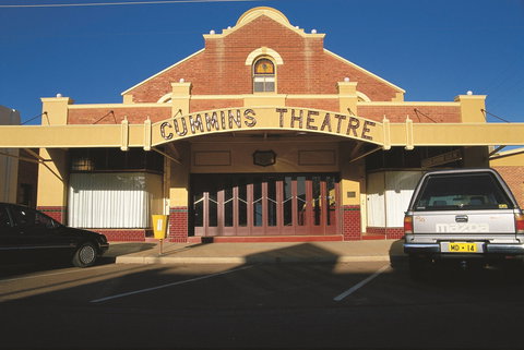 Merredin - Darwin Holiday 0