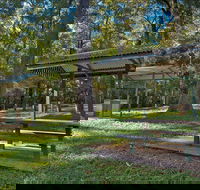 Minyon Grass Picnic Area - Darwin Holiday