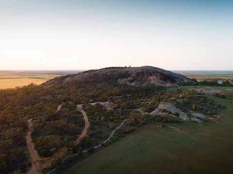 Mount Wudinna - Darwin Holiday 0